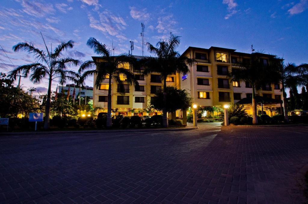 Sea Cliff Court Hotel & Luxury Apartments Dar-es-Salaam Eksteriør bilde