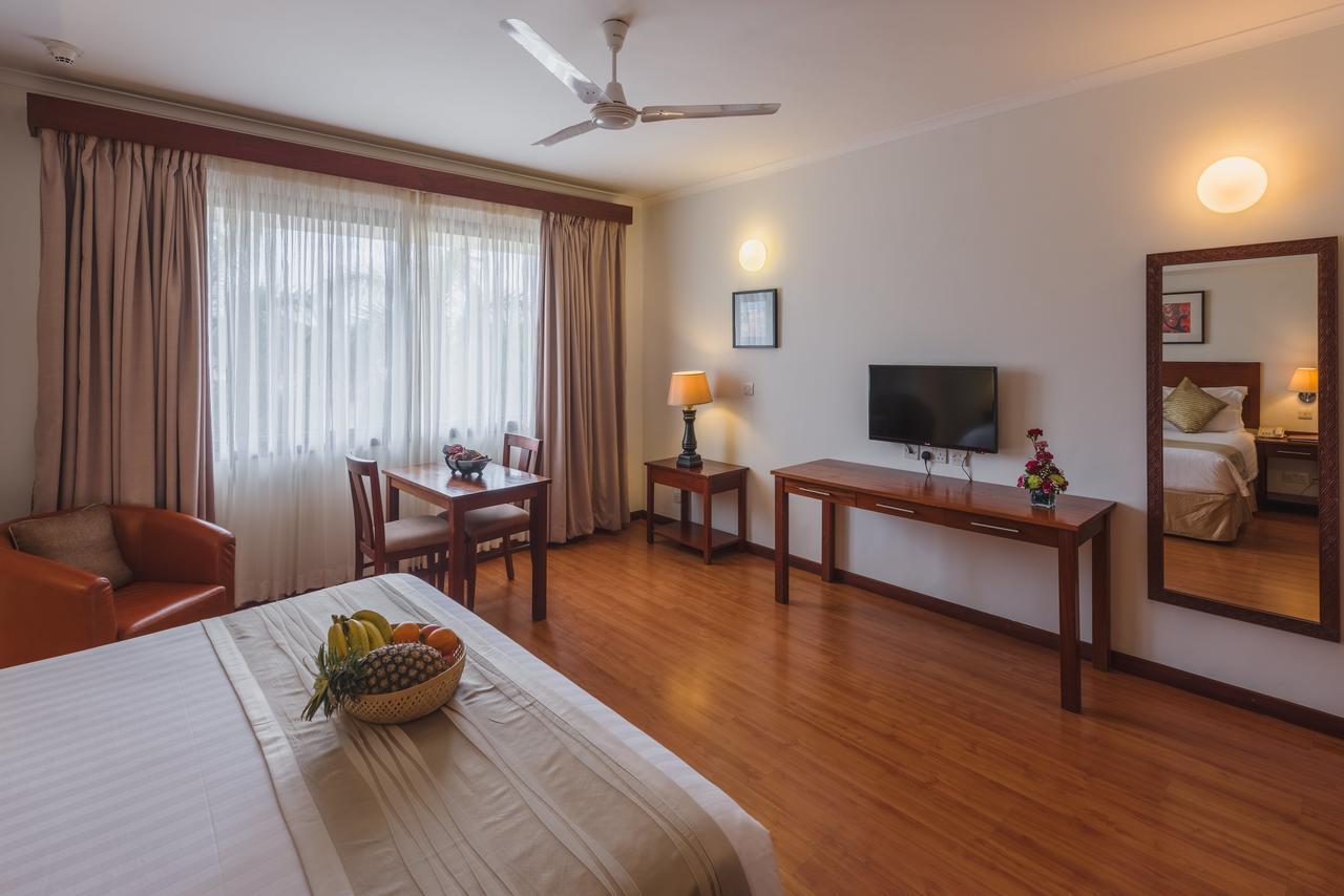 Sea Cliff Court Hotel & Luxury Apartments Dar-es-Salaam Eksteriør bilde
