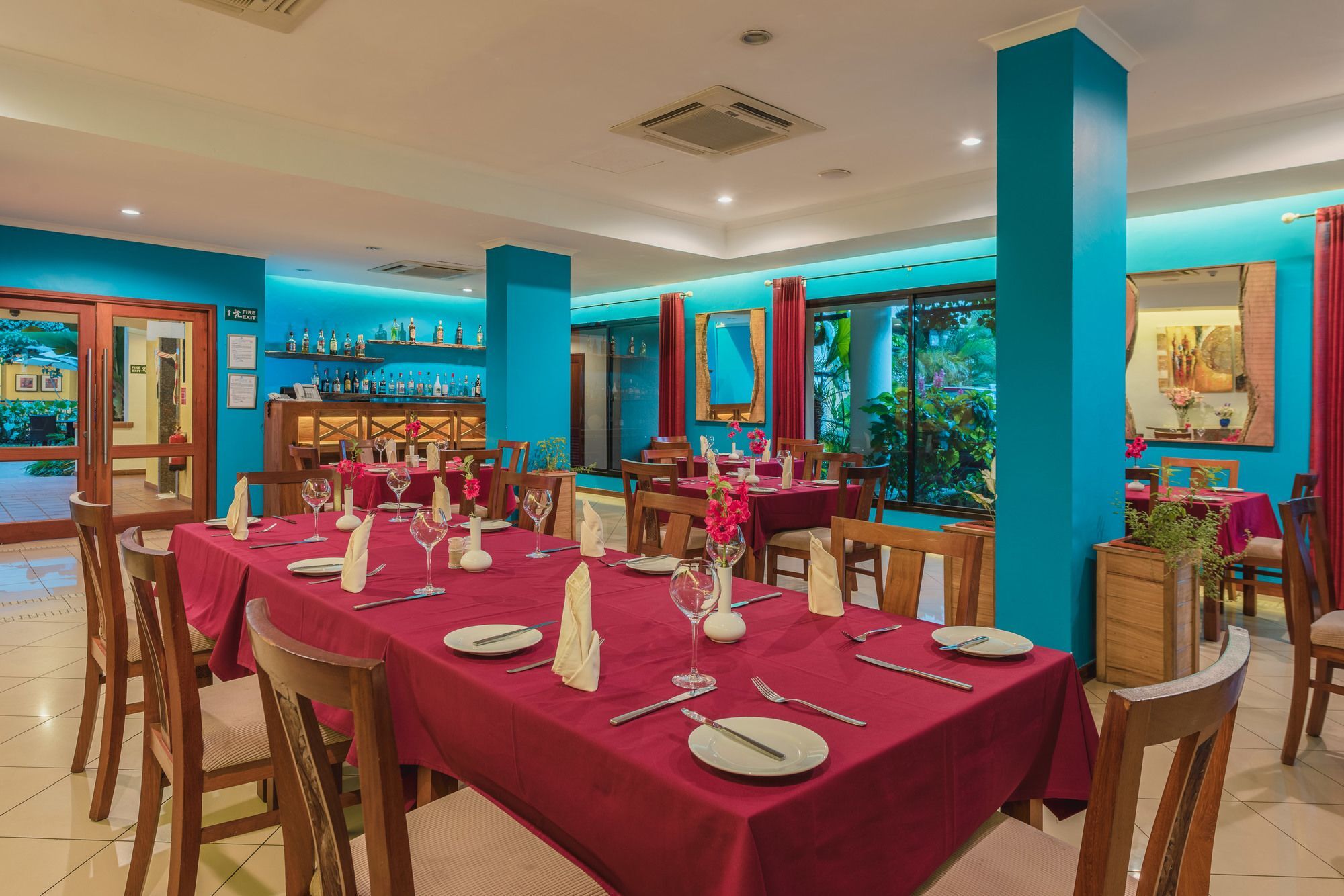 Sea Cliff Court Hotel & Luxury Apartments Dar-es-Salaam Eksteriør bilde
